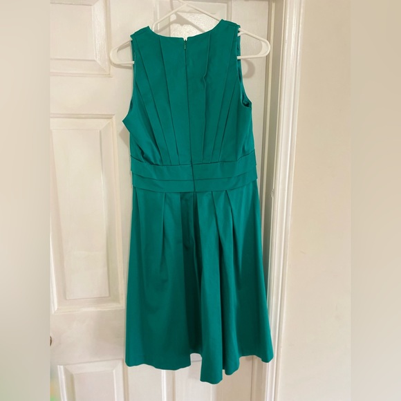 Calvin Klein size 8 dress - Picture 2 of 2